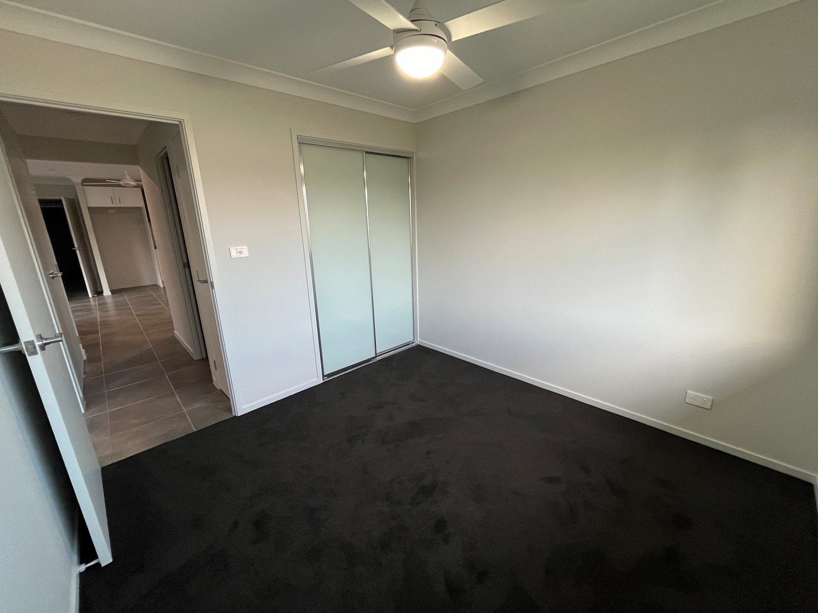 2/194 Warrah Drive TAMWORTH 8