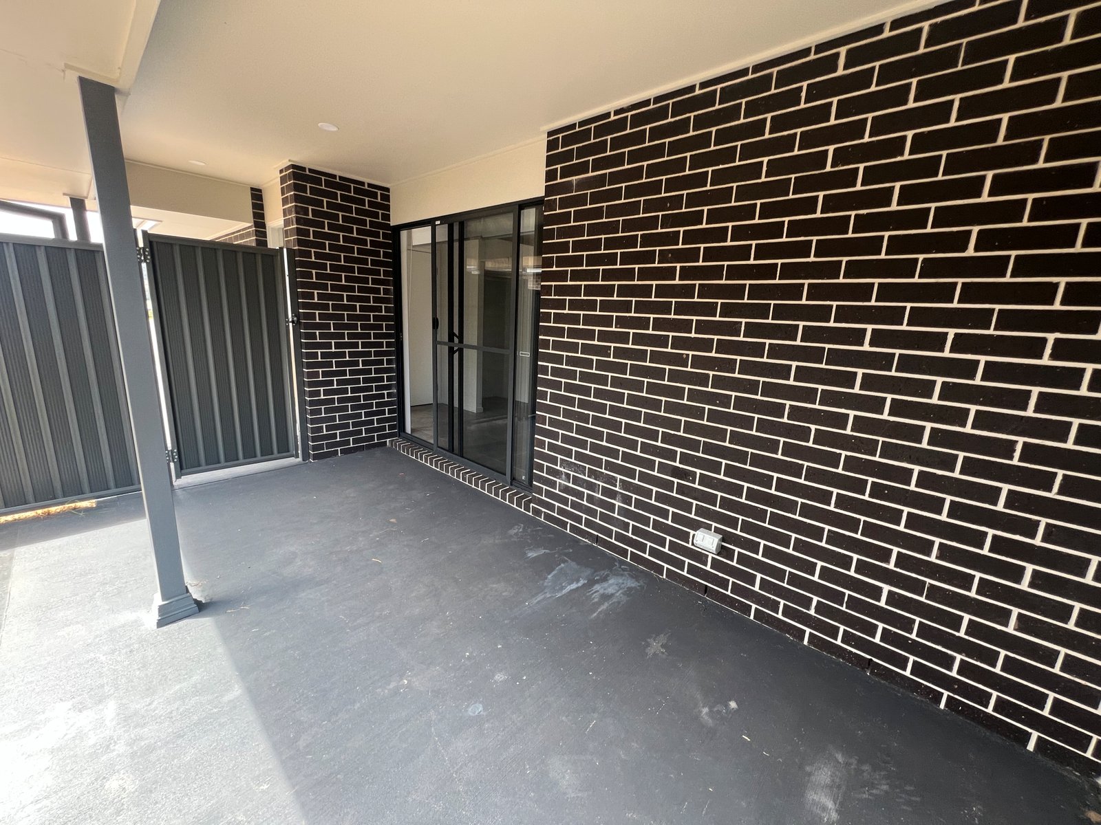 2/194 Warrah Drive TAMWORTH 9