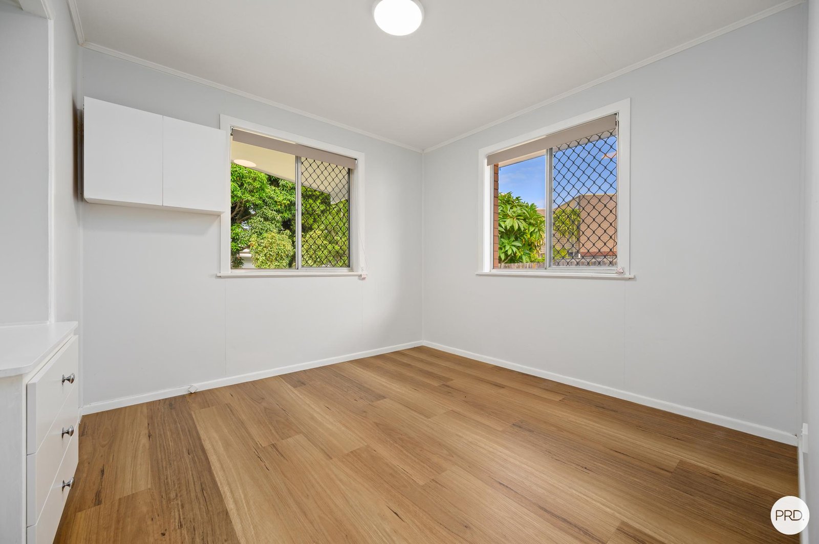 2/195 Scarborough Street SOUTHPORT 4