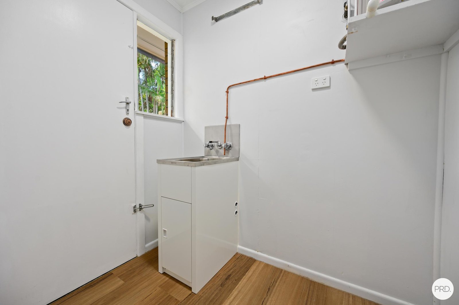 2/195 Scarborough Street SOUTHPORT 6