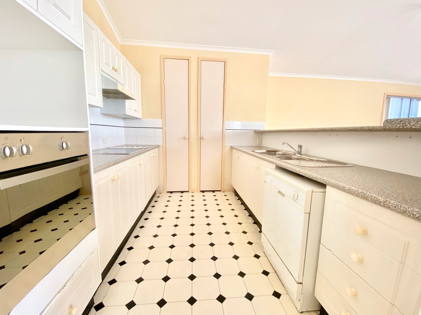 2/195 Soldiers Point Road SALAMANDER BAY 5