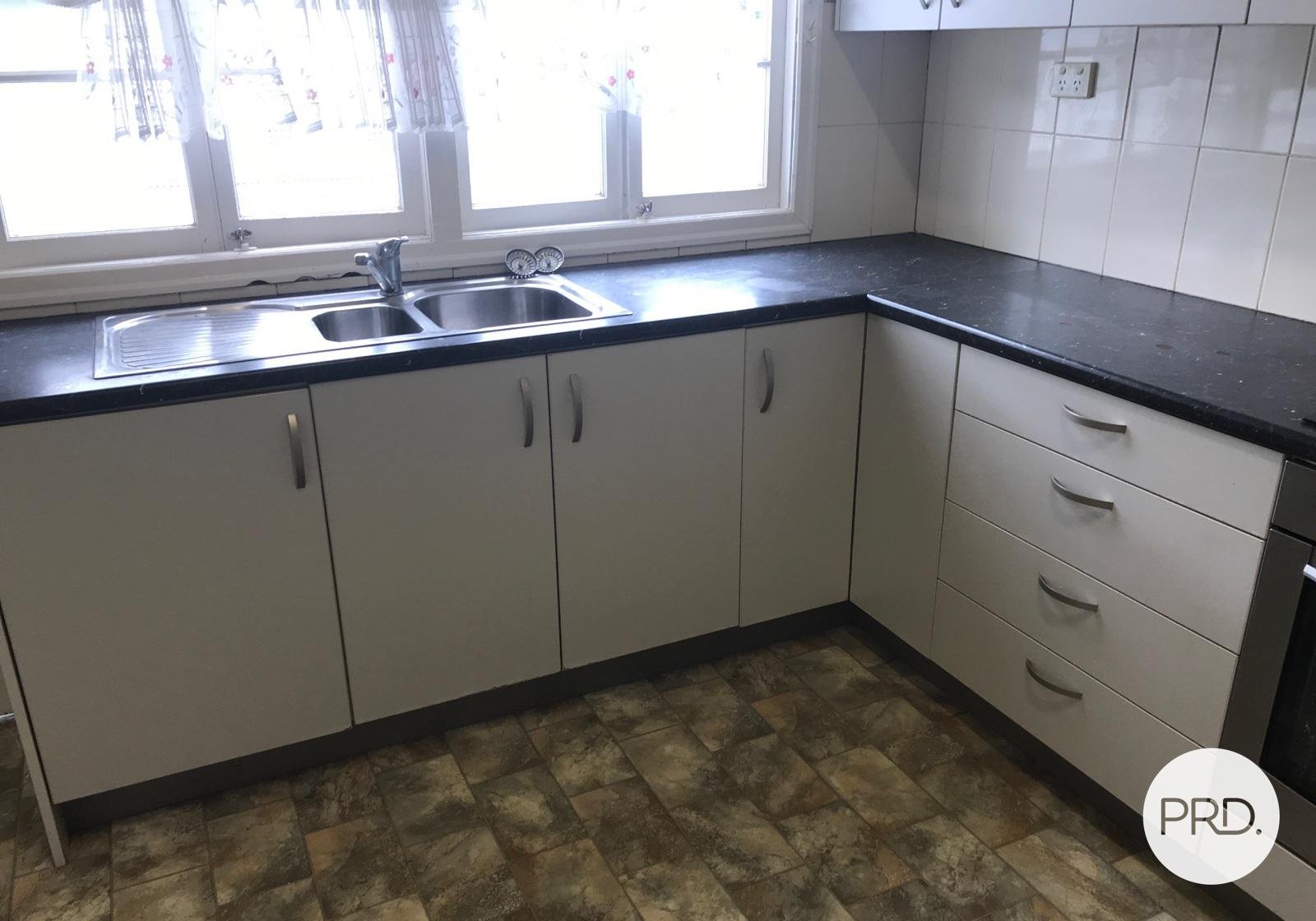 2/196 Bonney Avenue CLAYFIELD 6