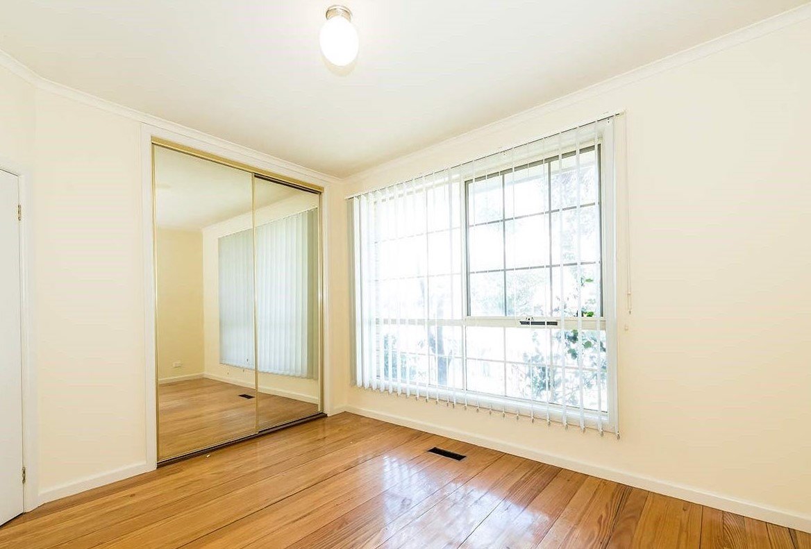 Gallery: 2/196 Clayton Road (Situated on Hourigan Avenue)