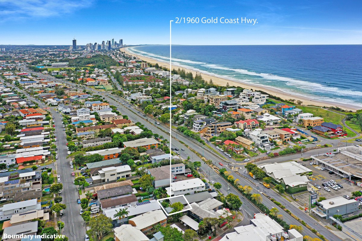 2/1960 Gold Coast Highway Miami 16