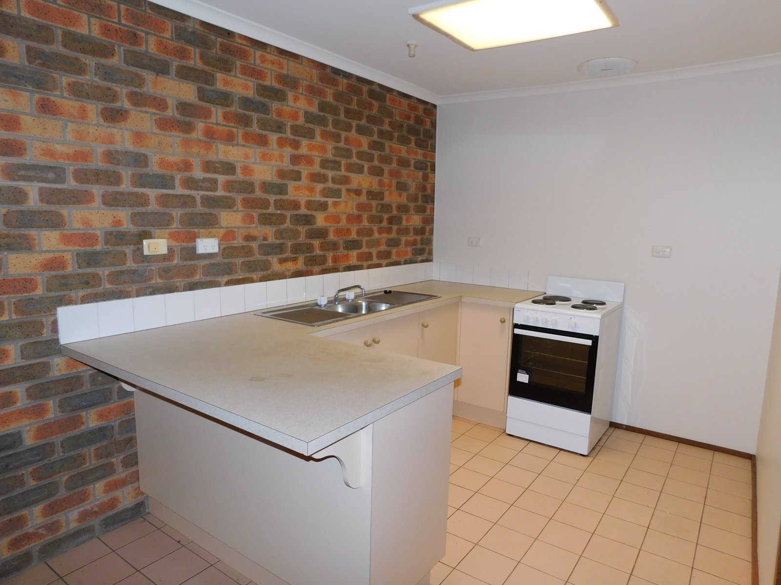 Gallery: 2/197 Torquay Road