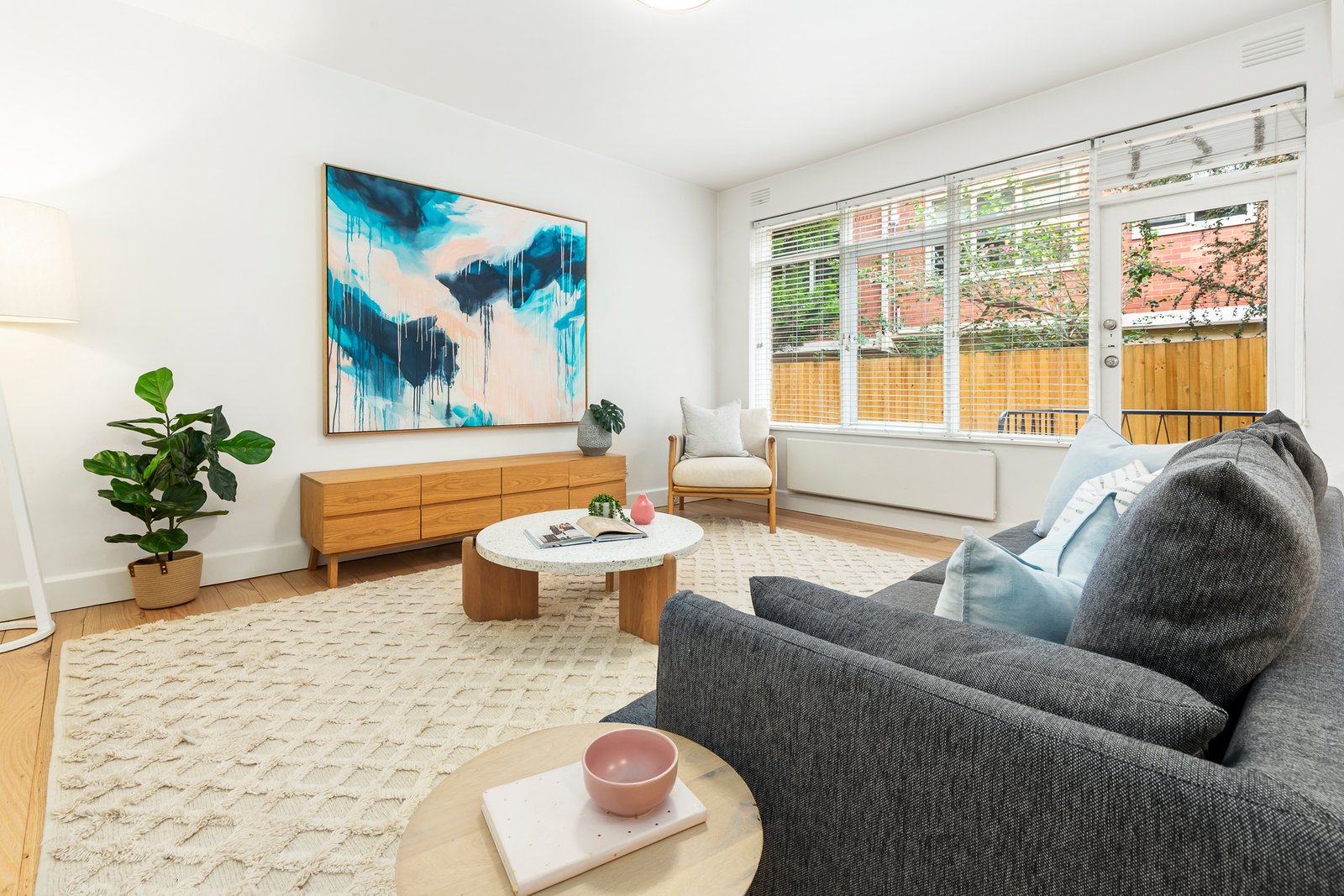 Gallery: 2/199 Brighton Road