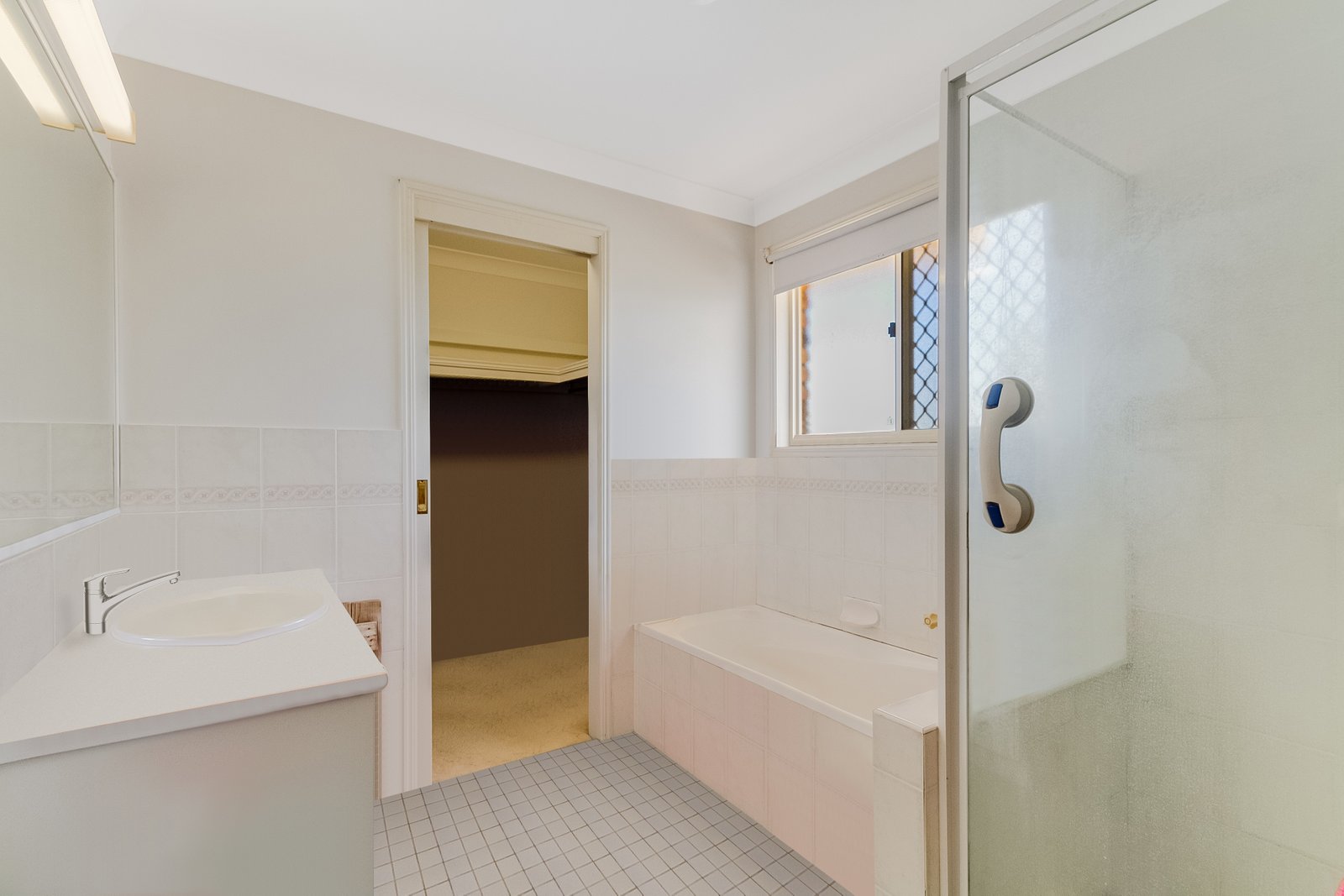 2/199 Kennedy Drive TWEED HEADS WEST 8