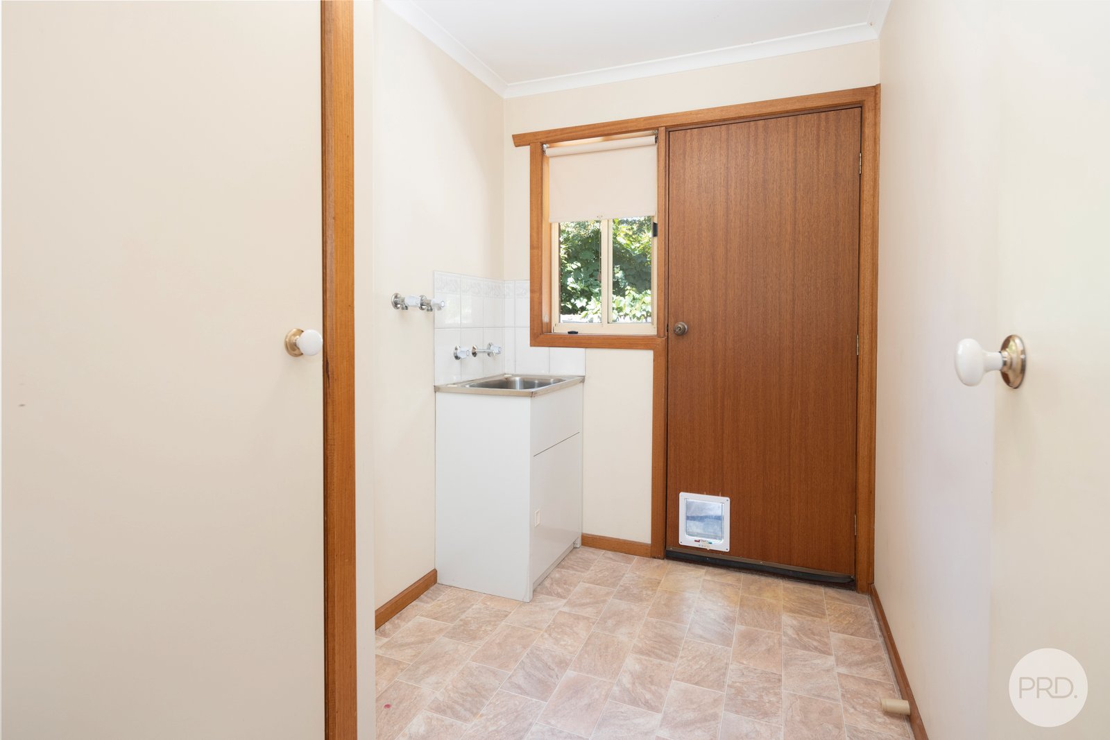 2/199 Yarrowee Street SEBASTOPOL 8