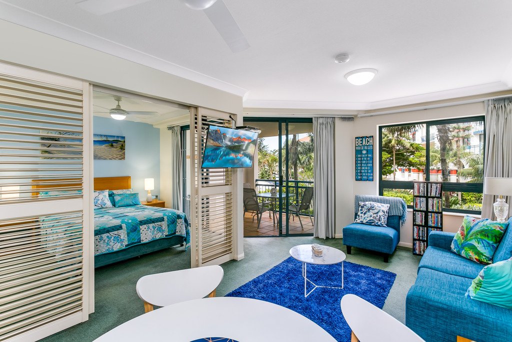 219/99 Griffith Street COOLANGATTA 4