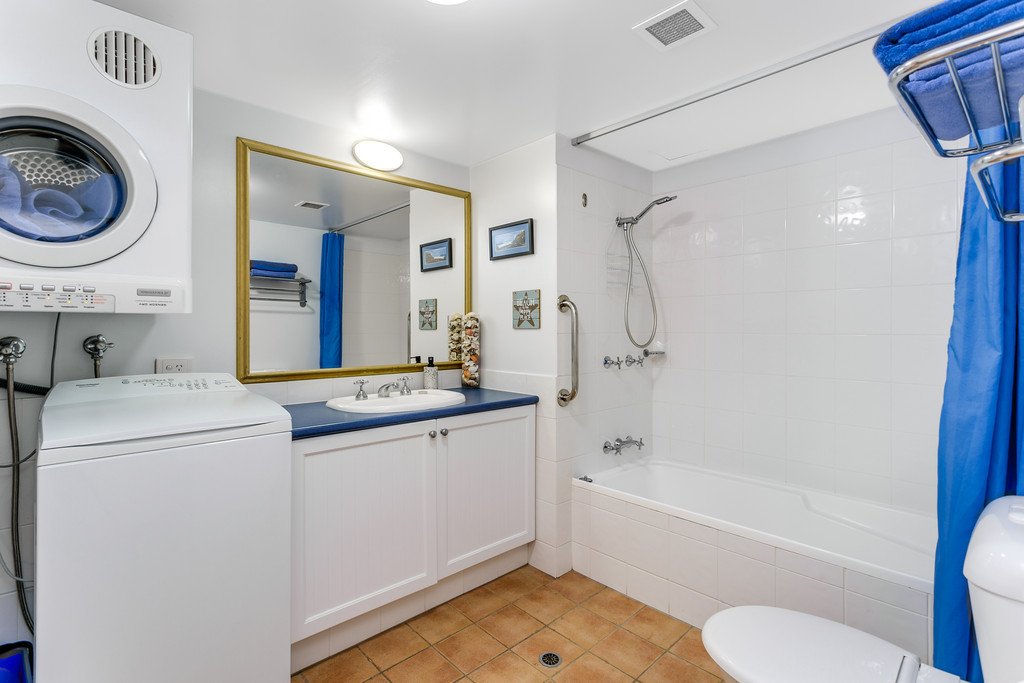 219/99 Griffith Street COOLANGATTA 8