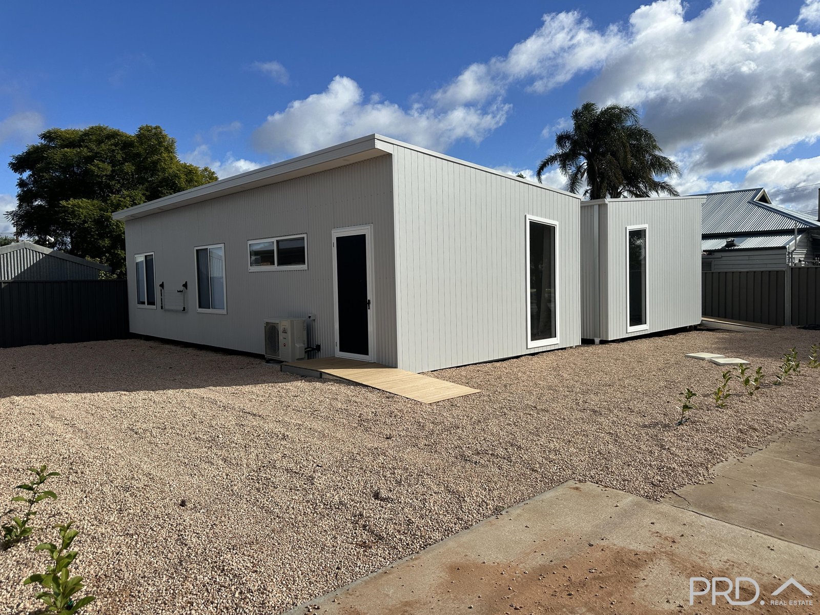 2/1A Elms Street IRYMPLE 1