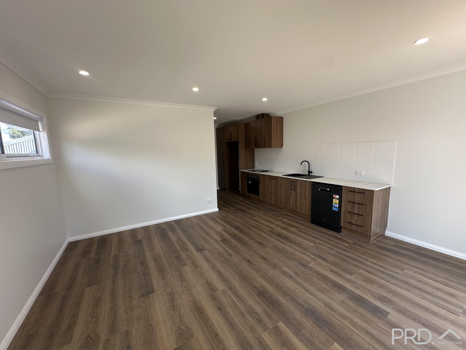 2/1A Elms Street IRYMPLE 2