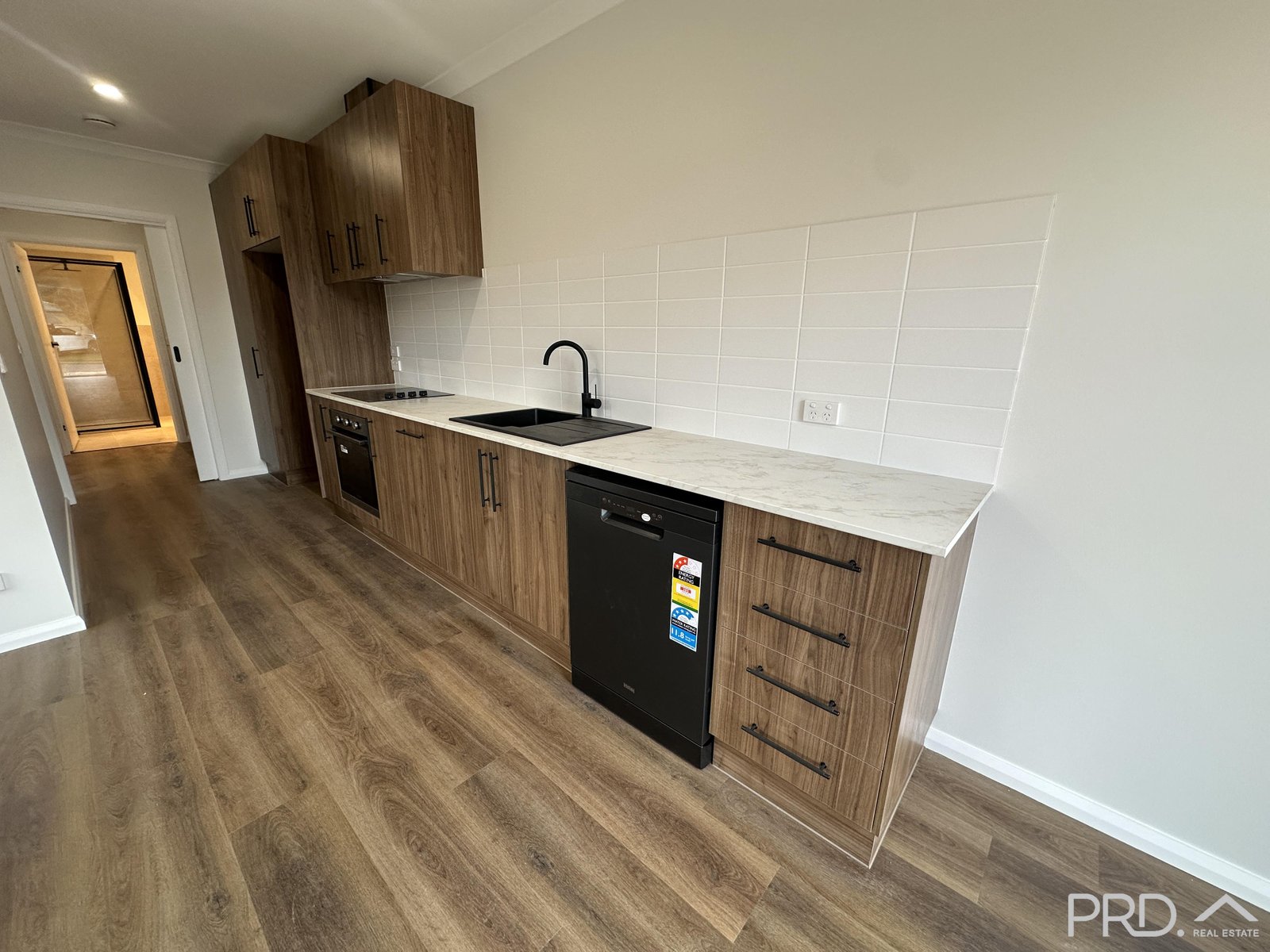 2/1A Elms Street IRYMPLE 7