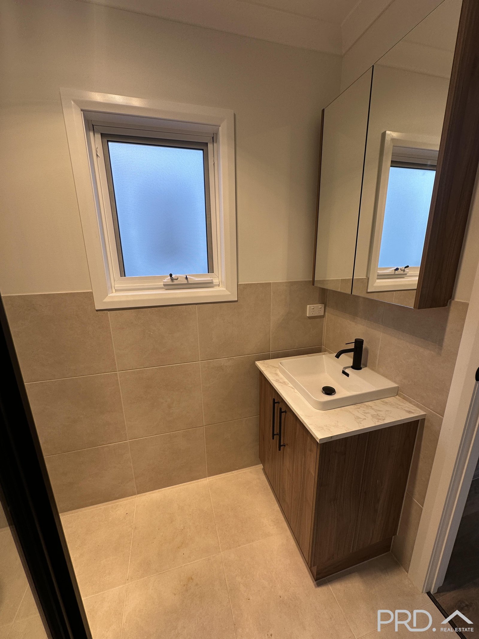2/1A Elms Street IRYMPLE 13