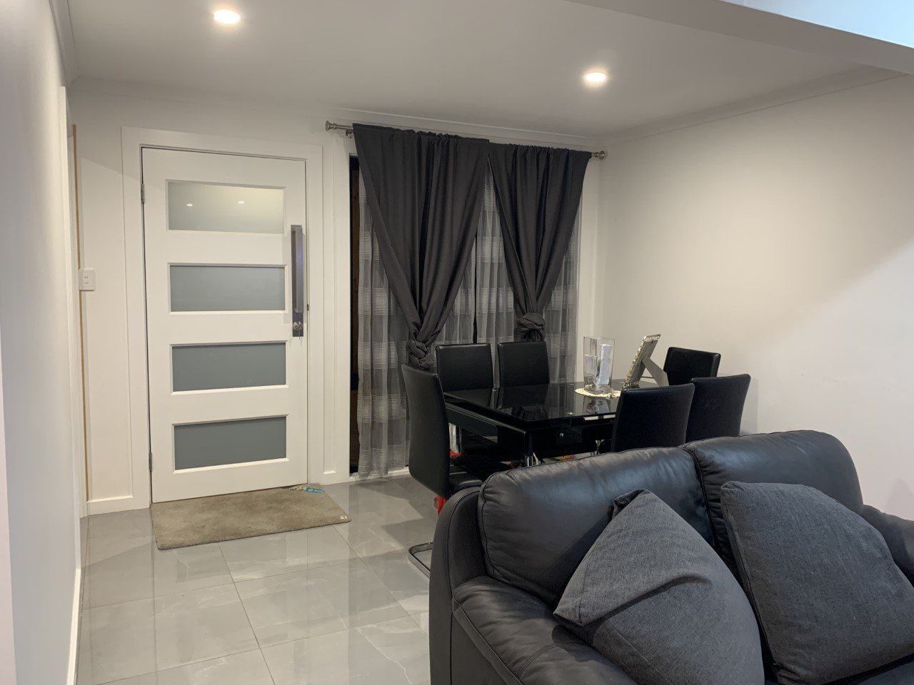 Gallery: 21A Haldane Street