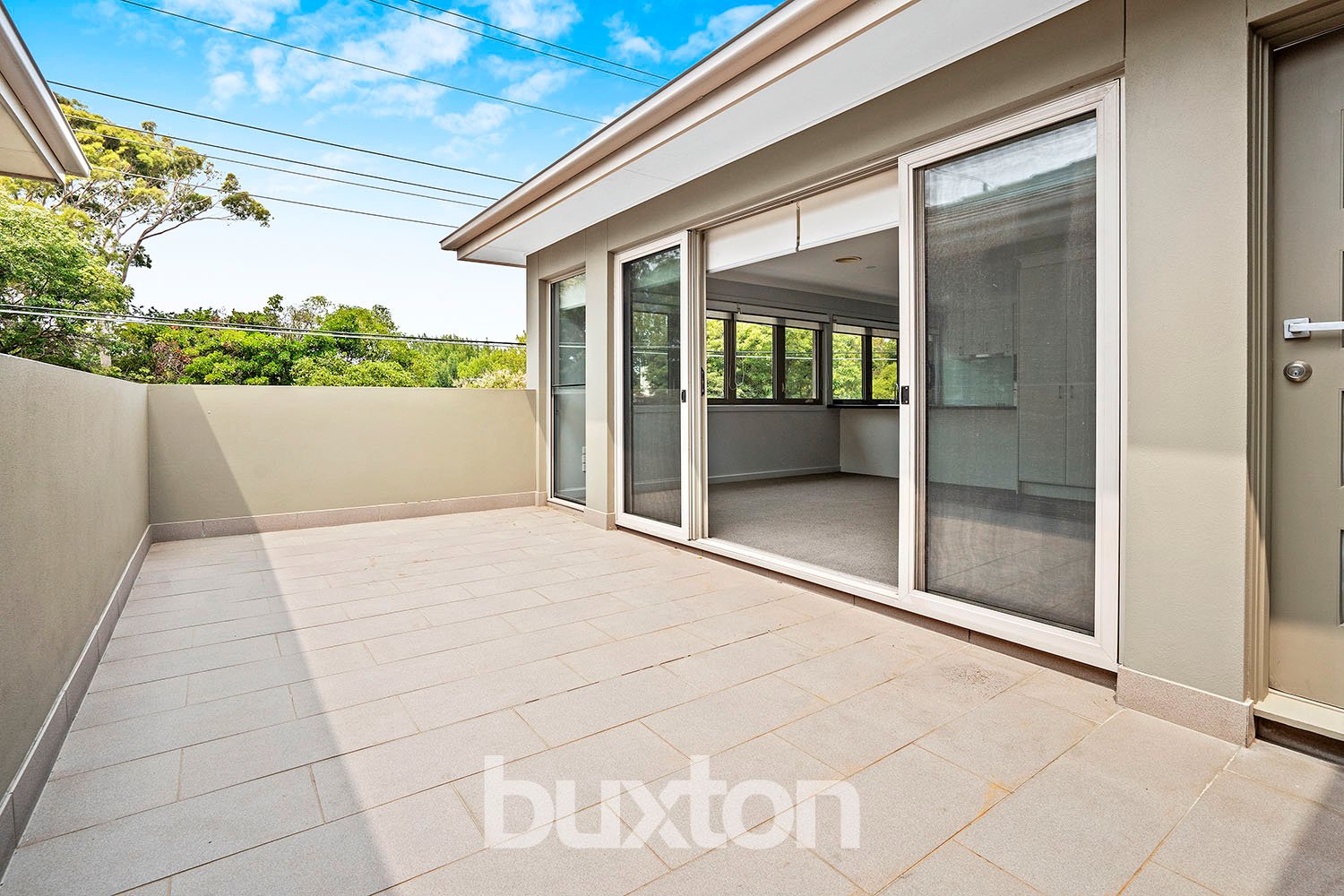 Gallery: 2/1A Hanby Street