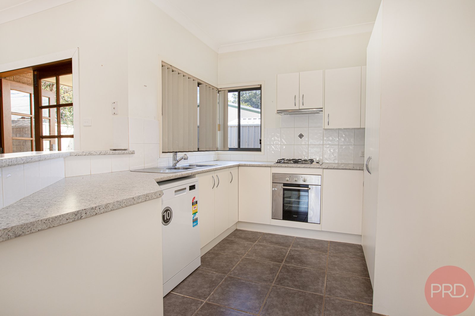 2/1a Lawson Street EAST MAITLAND 7