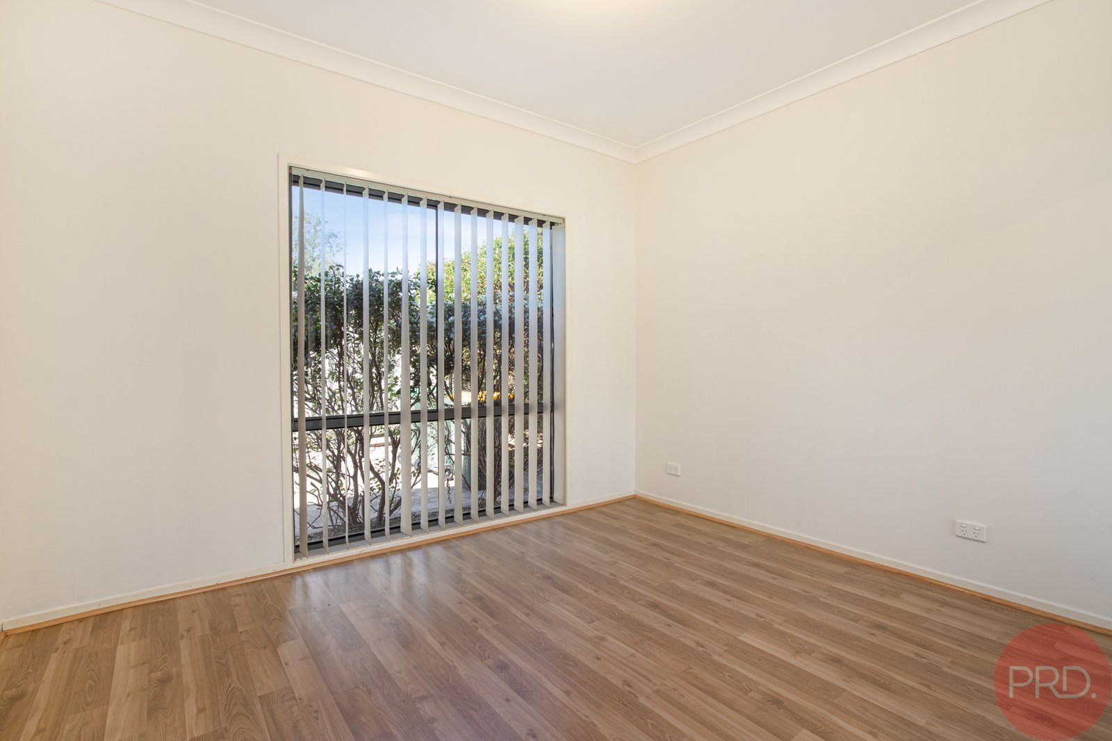 2/1a Lawson Street EAST MAITLAND 11