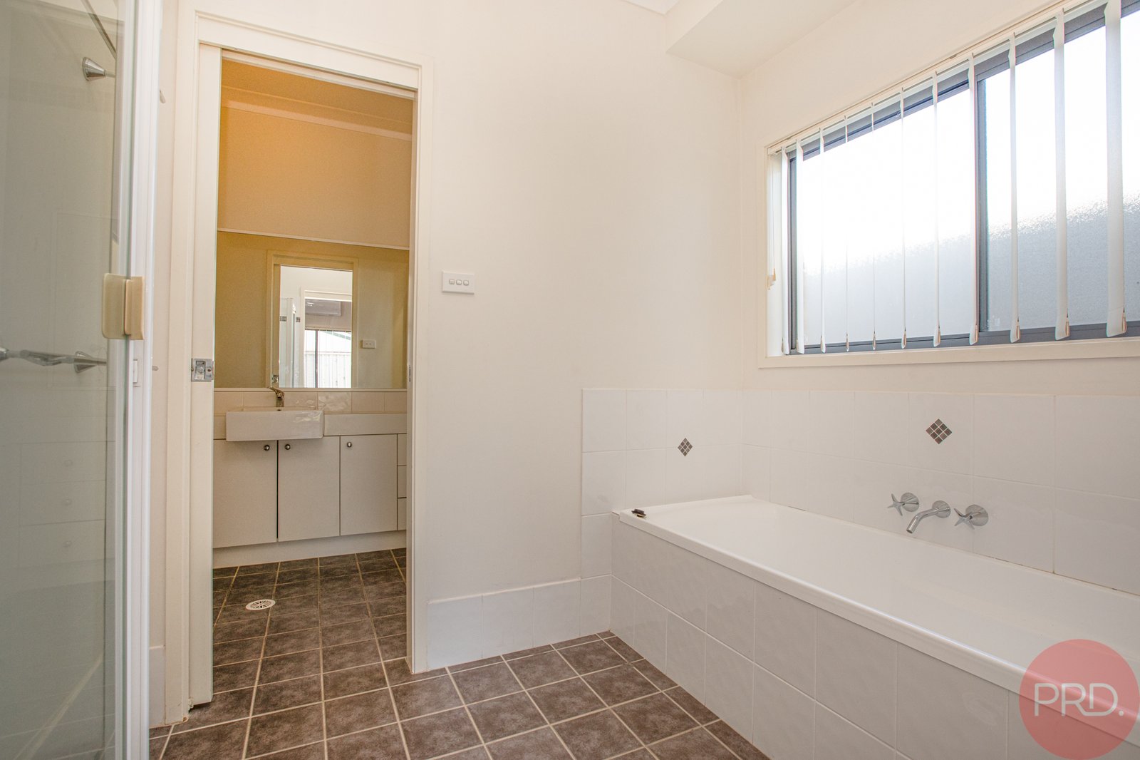 2/1a Lawson Street EAST MAITLAND 15