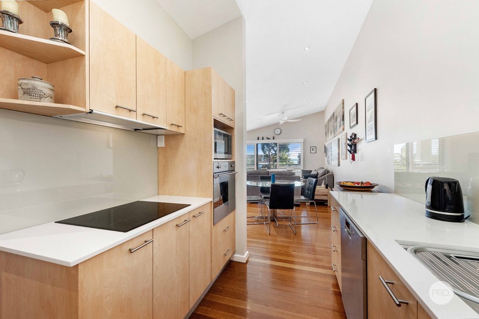 2/1A Messines Street SHOAL BAY 9