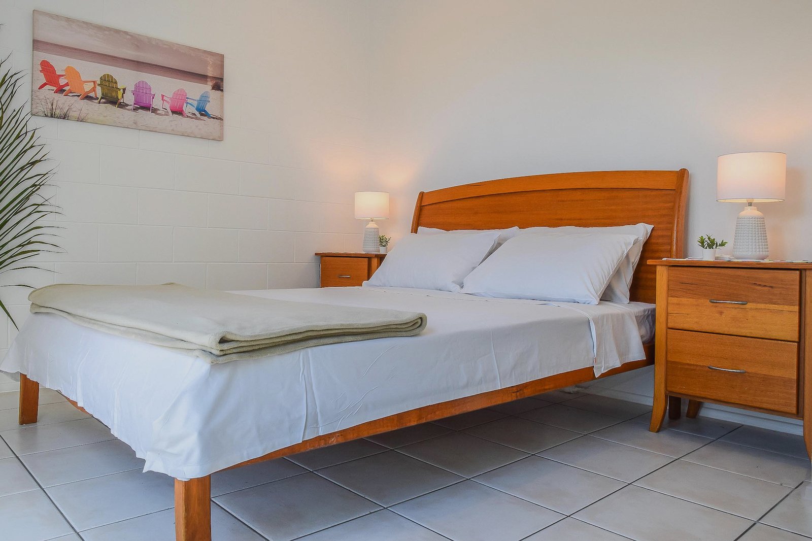 2/1A Pleasant Drive CANNONVALE 10