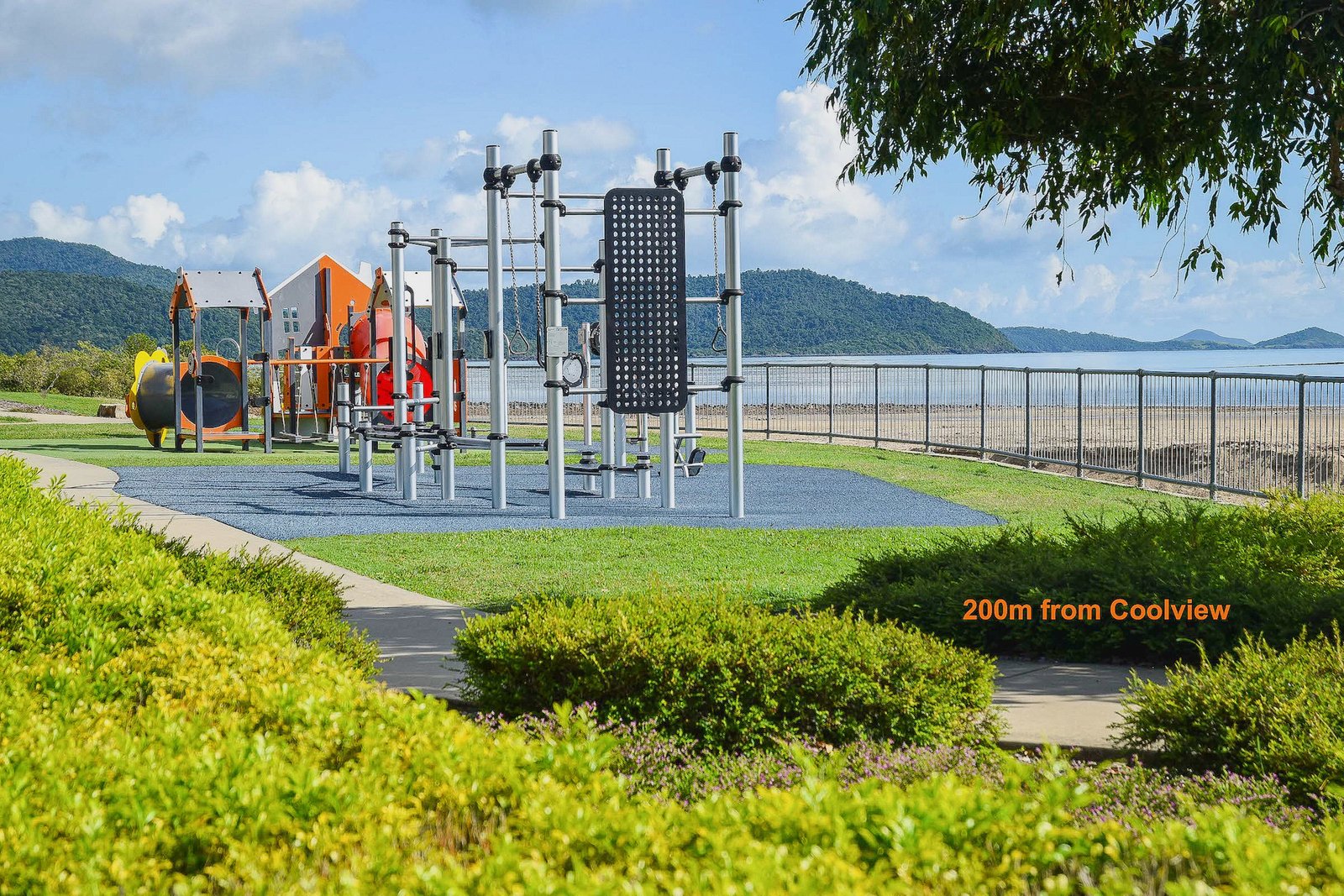 2/1A Pleasant Drive CANNONVALE 16