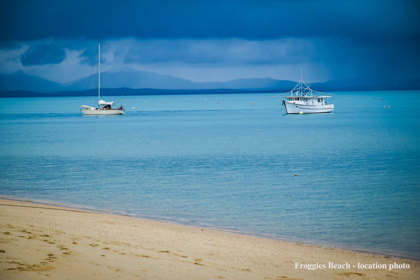 2/1A Pleasant Drive CANNONVALE 19