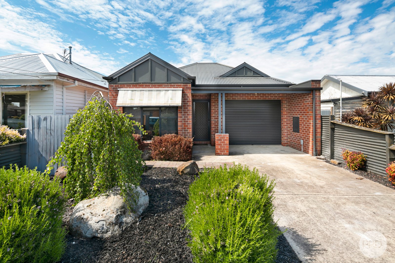 21a Queen Street SEBASTOPOL 1