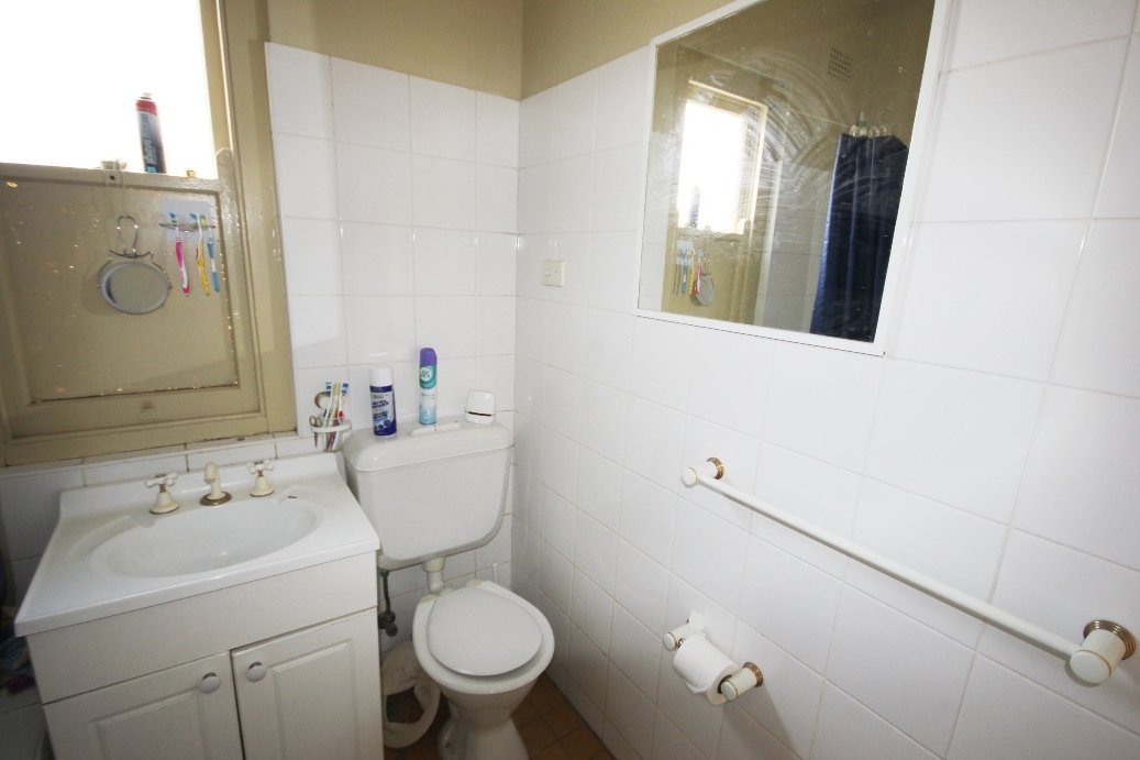2/1A Short Street CARLTON 3