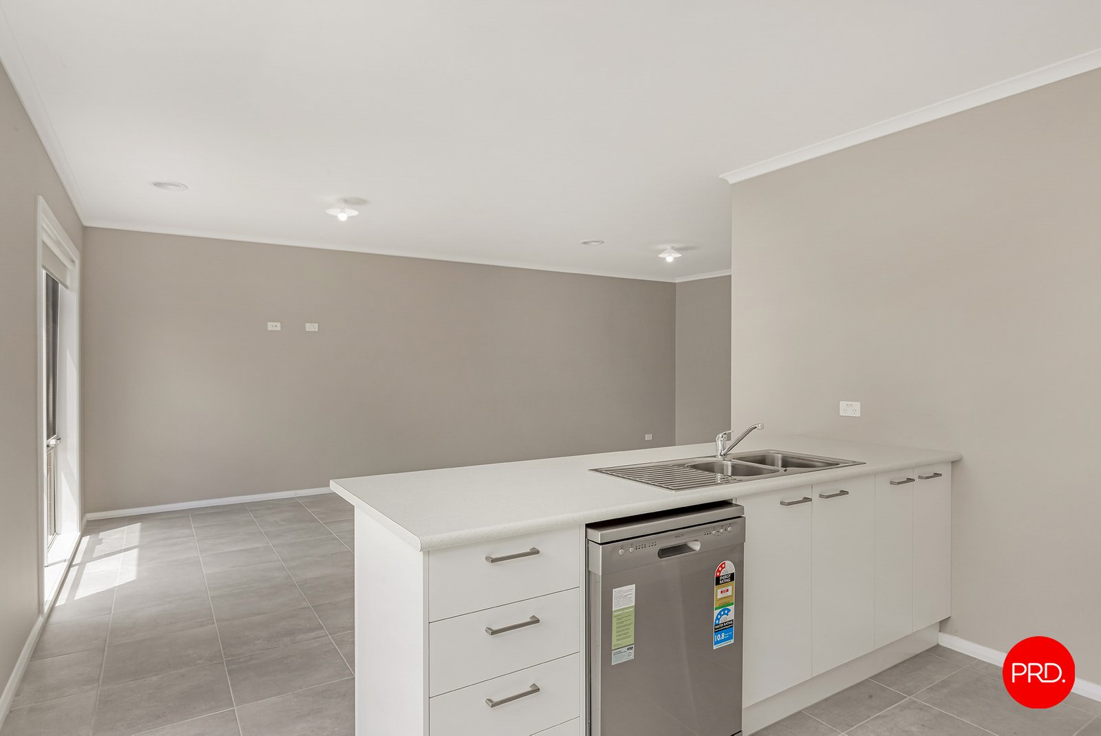 21A Station St  KANGAROO FLAT 9