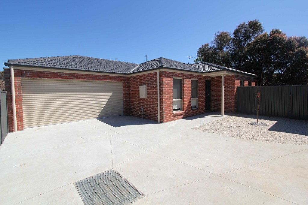2/1a Whitelaw Avenue DELACOMBE 1