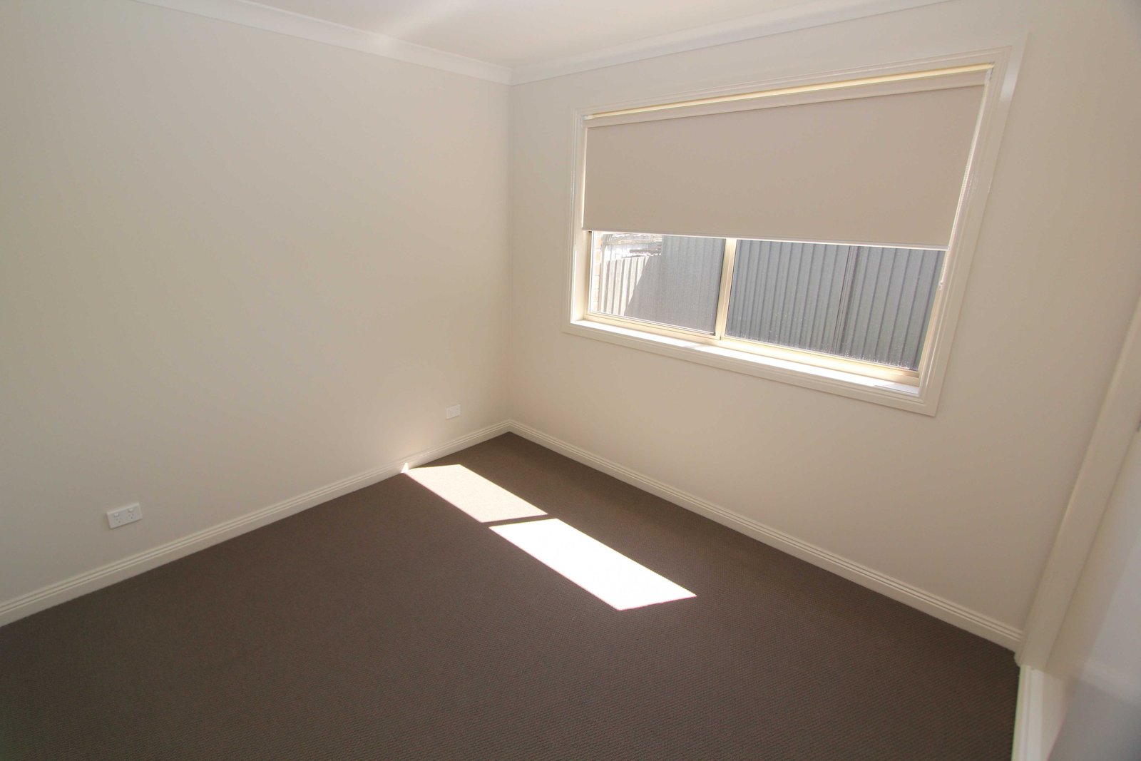 2/1a Whitelaw Avenue DELACOMBE 6