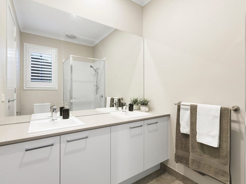 Real Estate and Property in 21B Birdwood Street, Bentleigh East, VIC