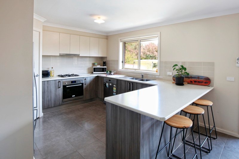 Real Estate and Property in 21B Buckland Street, Woodend, VIC