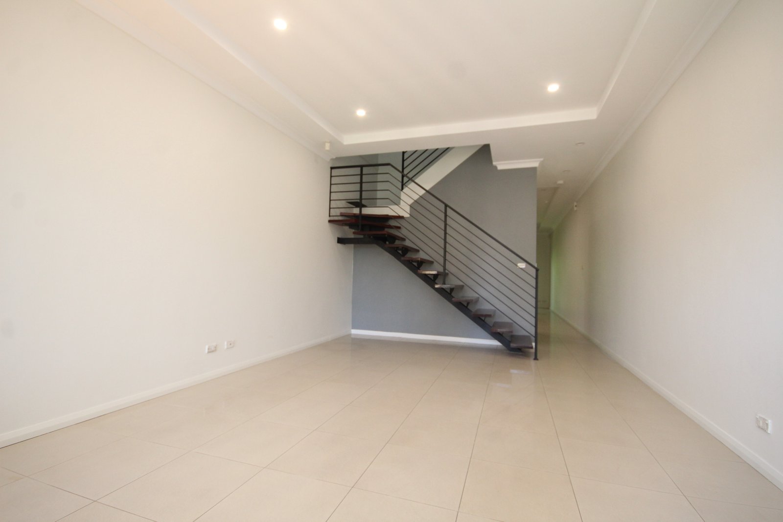 21b Farnham Avenue ROSELANDS 4