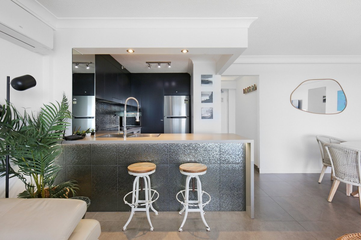 21B/3 Second Avenue BURLEIGH HEADS 3