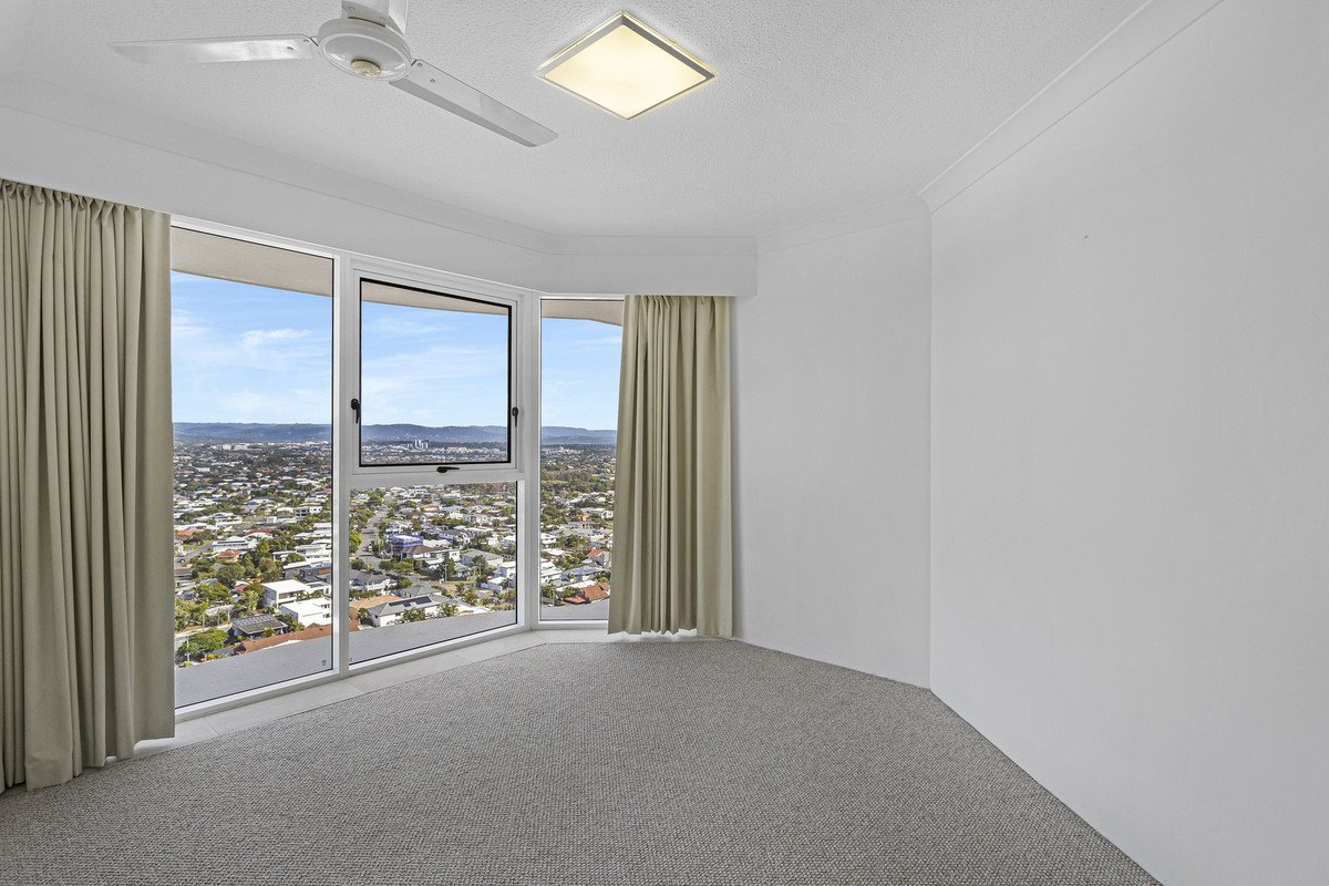 21C/3 Second Avenue BURLEIGH HEADS 10