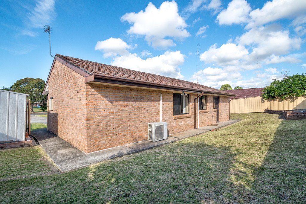 2/2-10 Compton Street DAPTO 8
