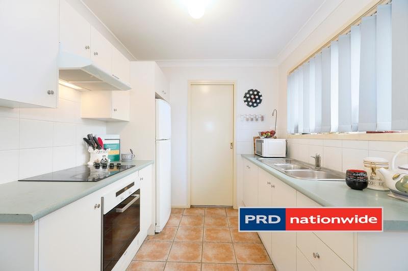 2/2-10 Walker Street WERRINGTON 6