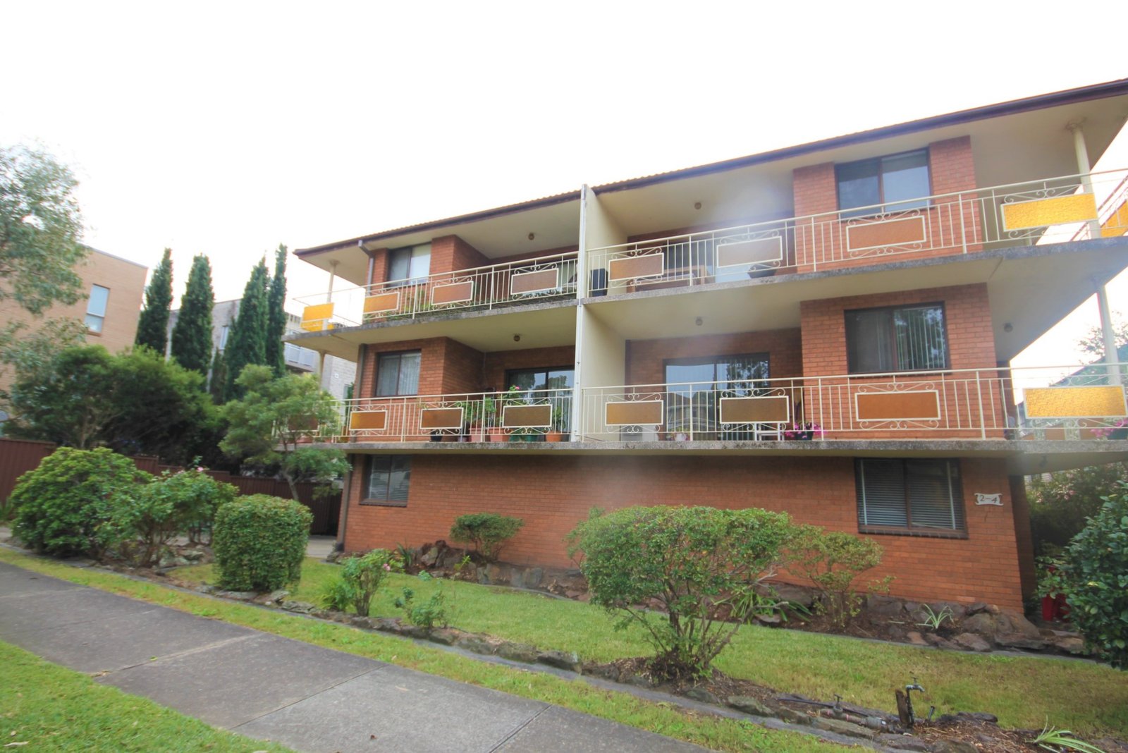 2/2-4 Carnarvon Street CARLTON 1