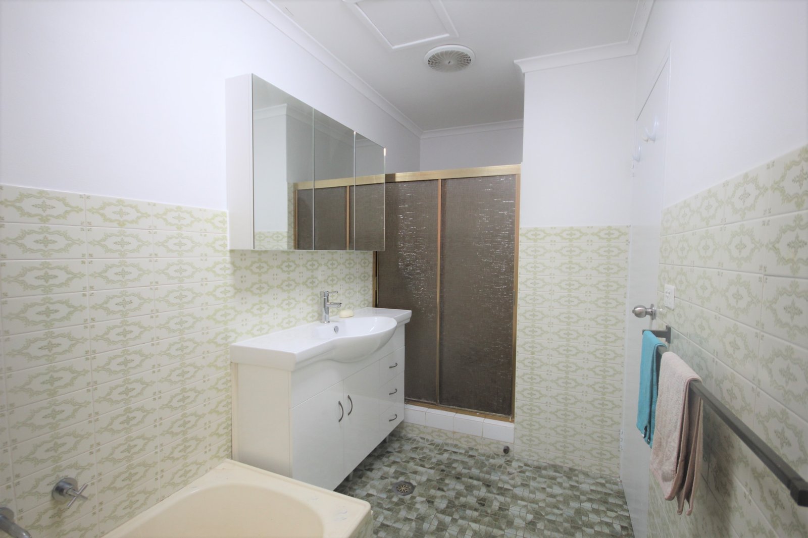 2/2-4 Carnarvon Street CARLTON 8