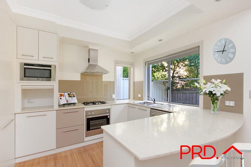 2/2-4 Ward Street SOUTHPORT 1