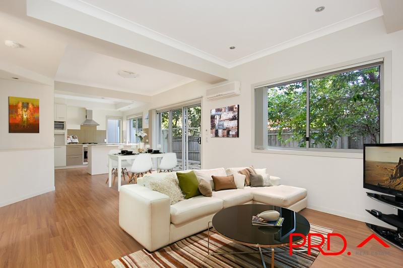 2/2-4 Ward Street SOUTHPORT 2