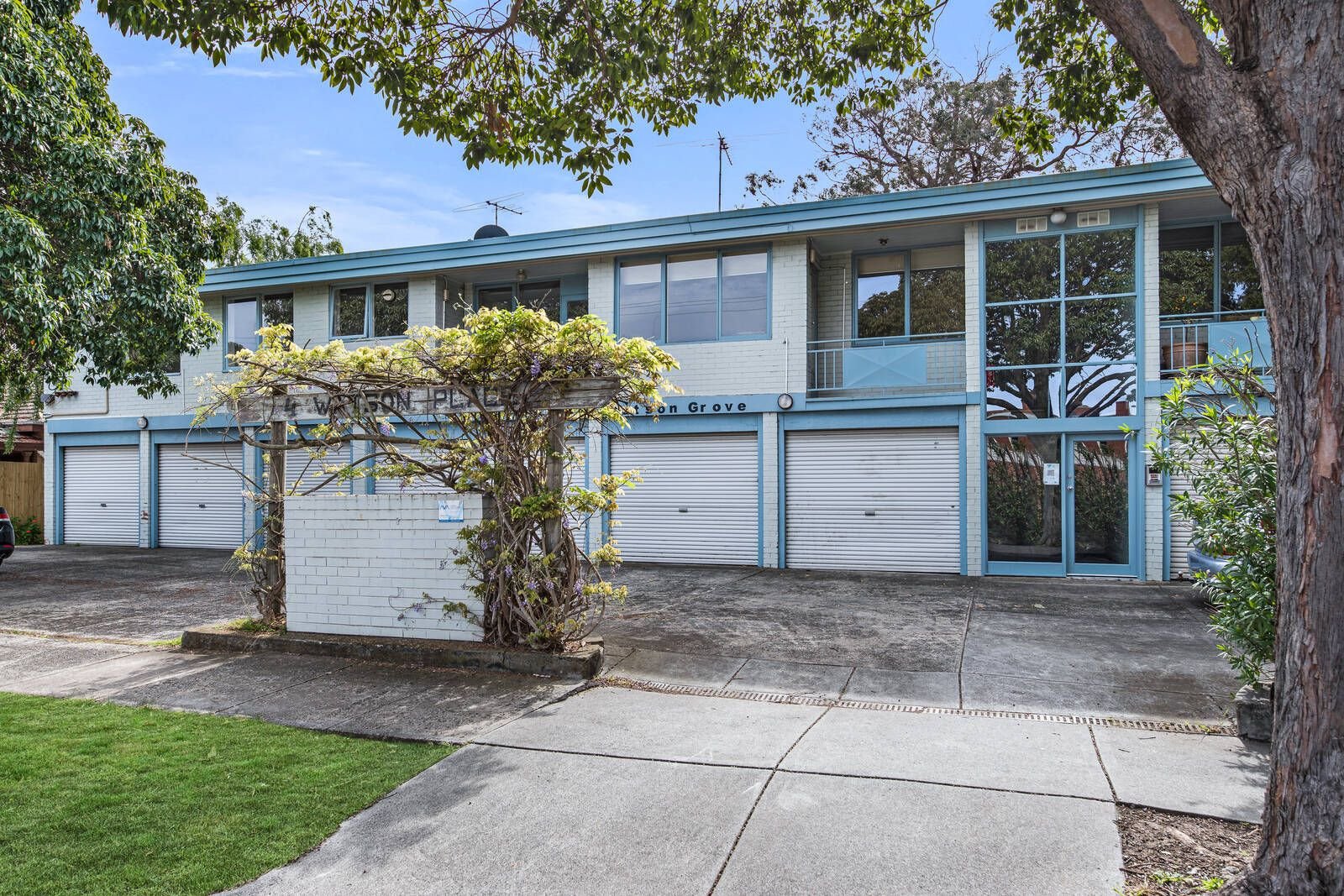 Gallery: 2/2-4 Watson Grove