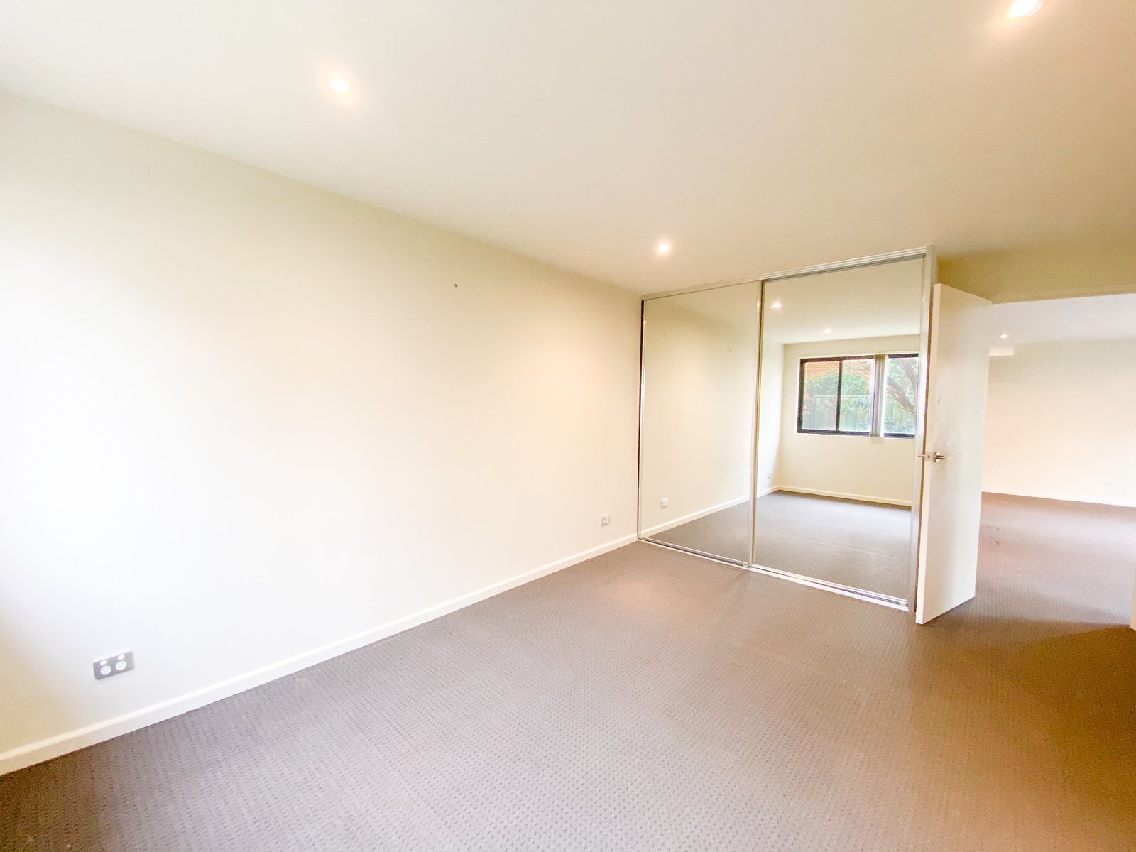 2/2-6 Government Road NELSON BAY 11