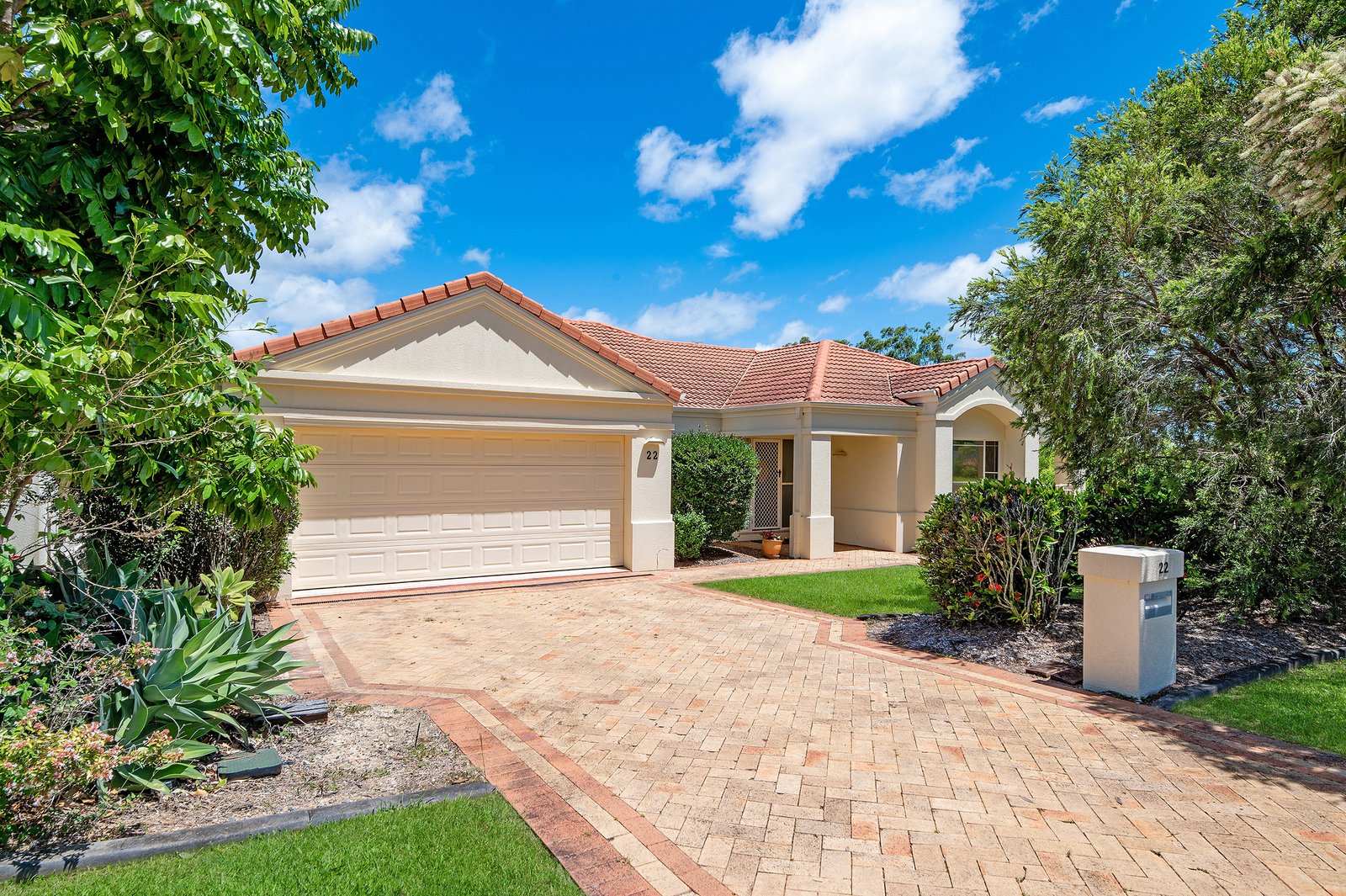 22 Abby Crescent ASHMORE 2