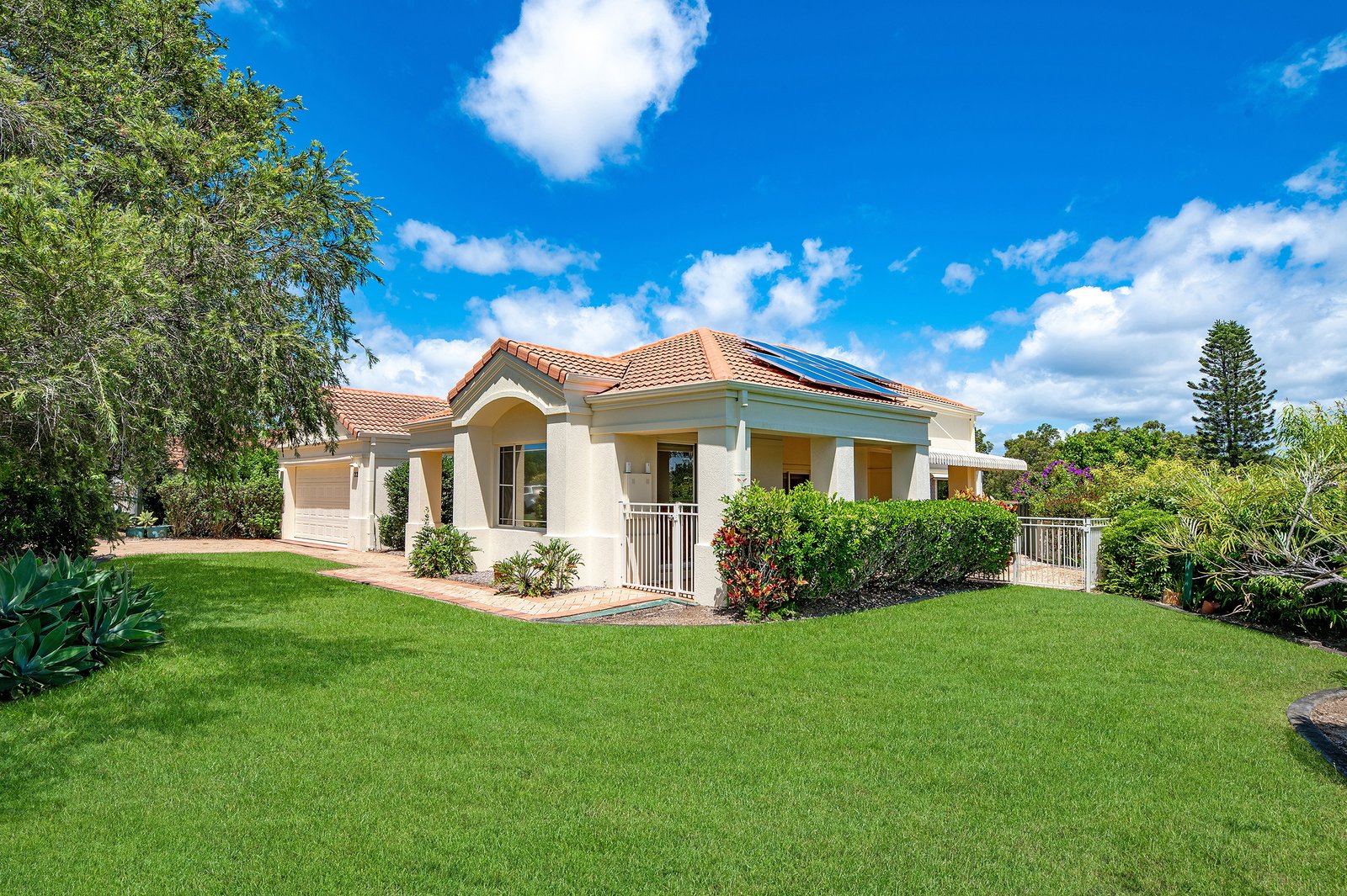 22 Abby Crescent ASHMORE 3