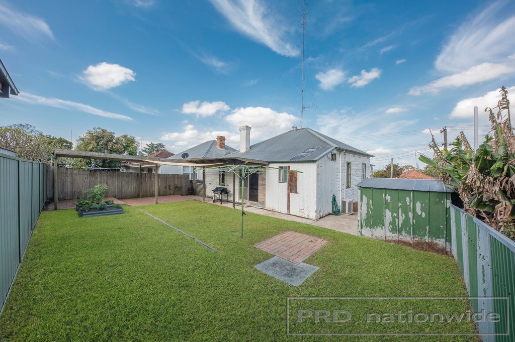 22 Aberglasslyn Road RUTHERFORD 11