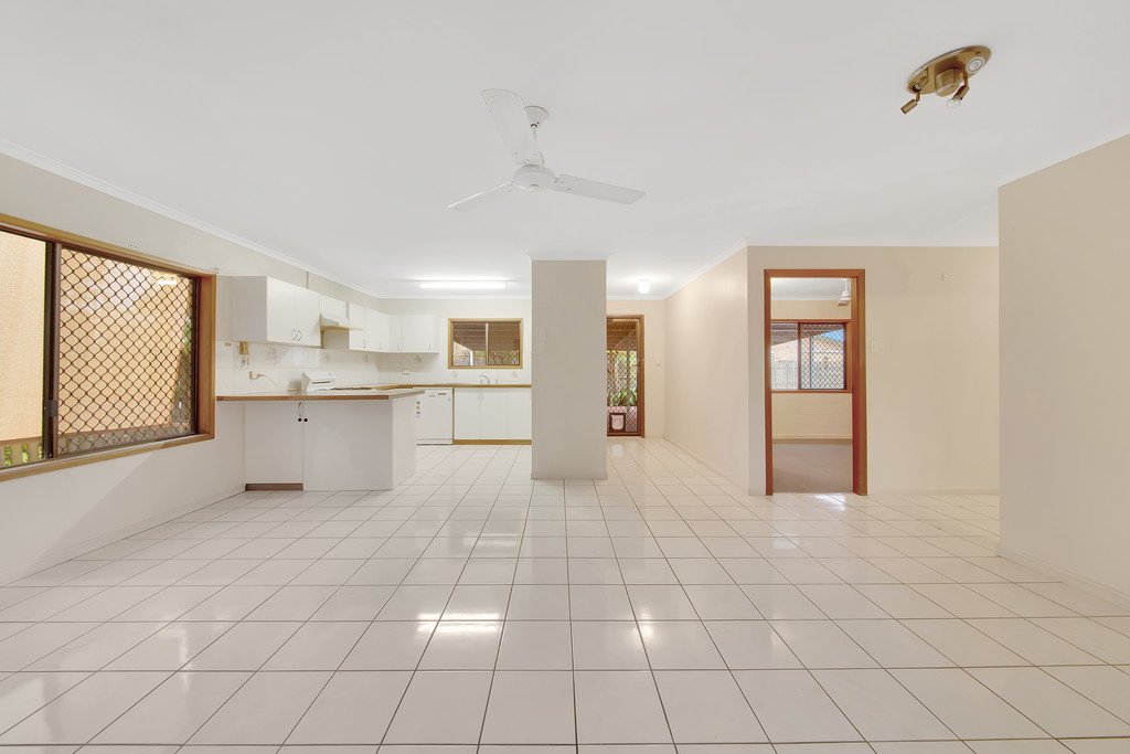 22 Alexander Street BOYNE ISLAND 4