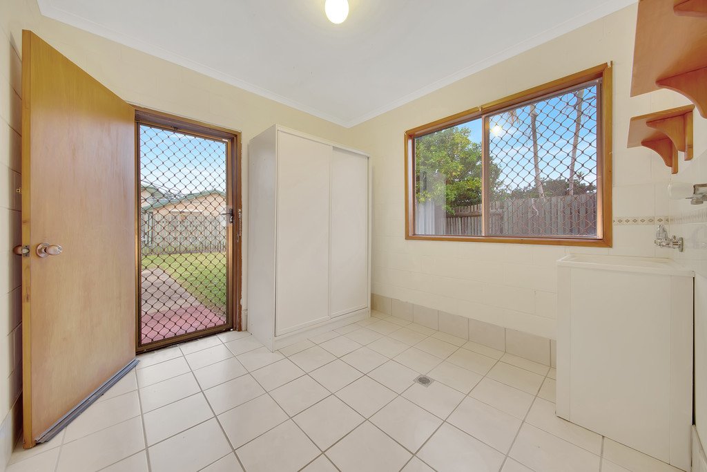 22 Alexander Street BOYNE ISLAND 9